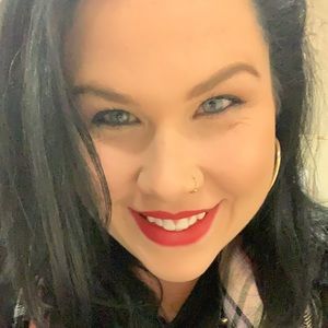 Meet your Posher, Bailey